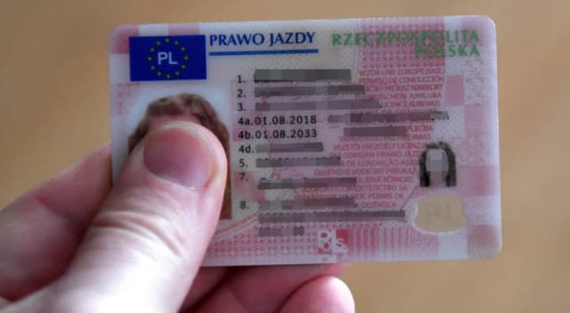 Prawo jazdy na 15 lat: co robić po uzyskaniu dokumentu i wymianie? Prawo jazdy na 15 lat: co robić po uzyskaniu dokumentu i wymianie?