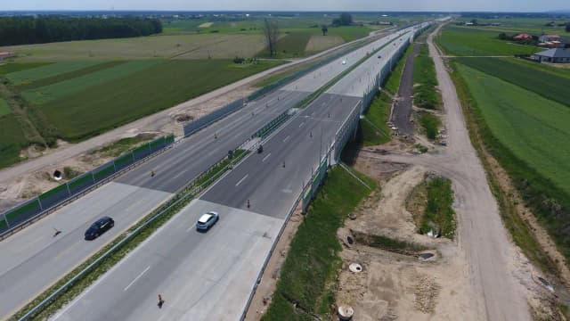 Kiedy autostrada Brno Wiedeń będzie gotowa? Aktualny stan i harmonogram budowy Kiedy autostrada Brno Wiedeń będzie gotowa? Aktualny stan i harmonogram budowy
