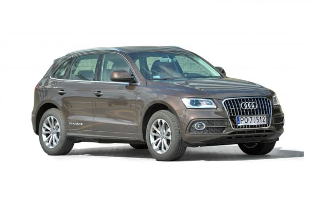 Audi Q5 jaki silnik benzynowy wybrać? Porównanie, zalety i wady Audi Q5 jaki silnik benzynowy wybrać? Porównanie, zalety i wady